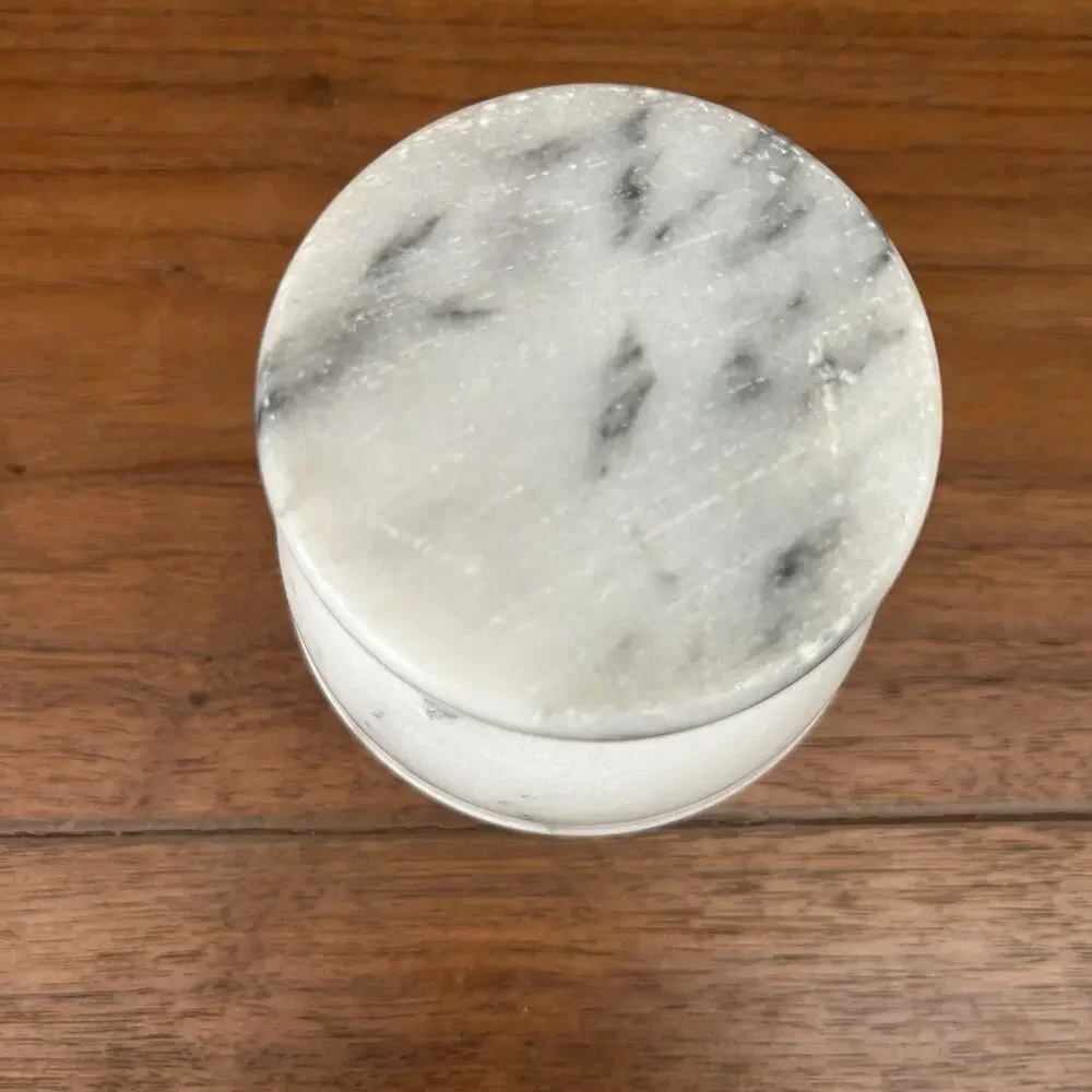 White Marble Mortar and Pestle 3